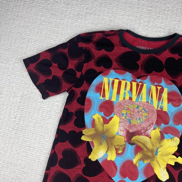 Nirvana Heart Shaped Box 2016 Concert Tour Kurt Cobain Small RARE - Picture 3 of 16